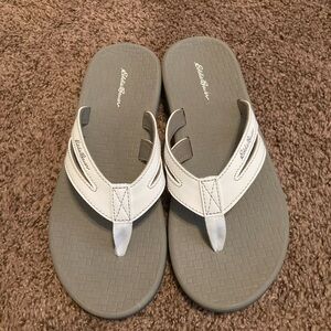 Eddie Bauer Flip Flops NEW